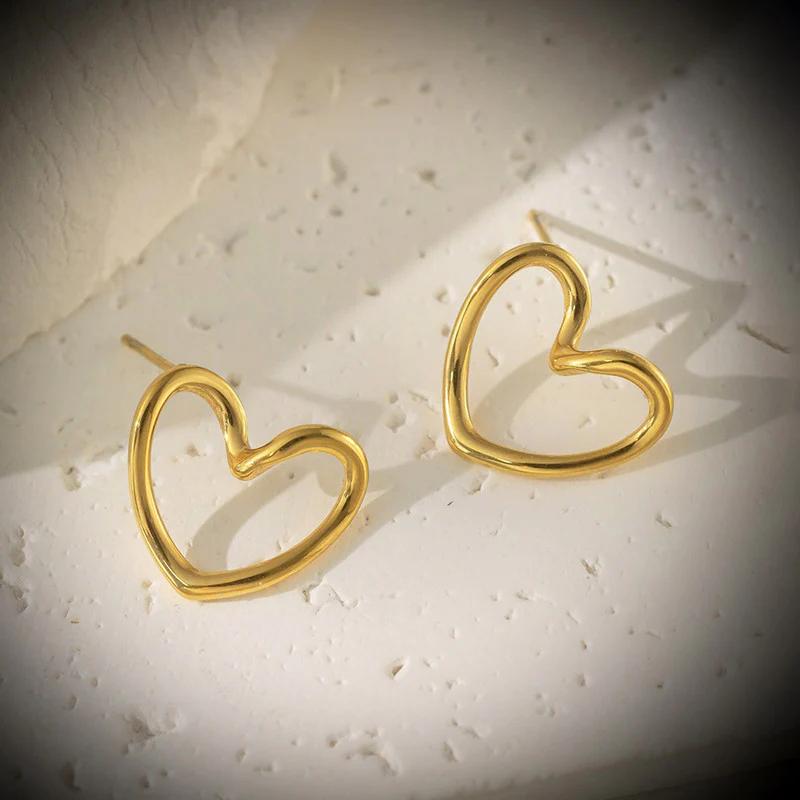 18K Gold Plated Anti Tarnish Stainless Steel Heart Themed Stud Earrings