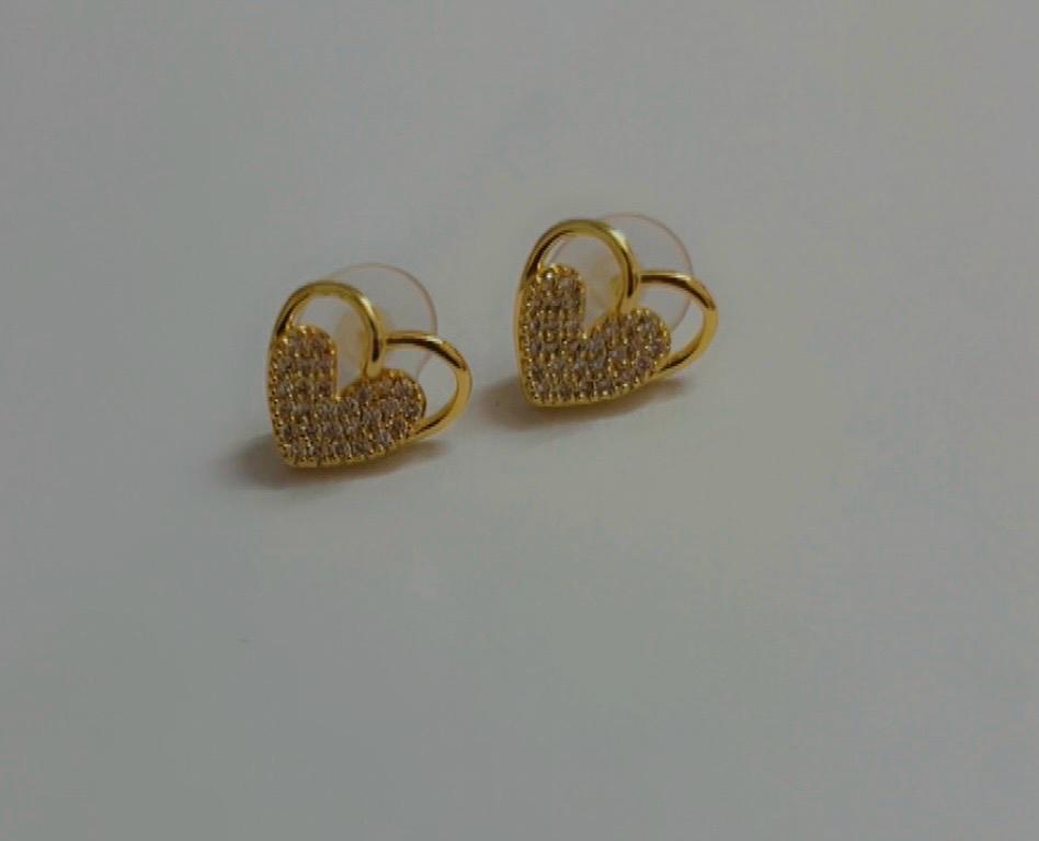 18 Karat Gold Plated Heart-Shaped Stud Earrings with Crystal Stones