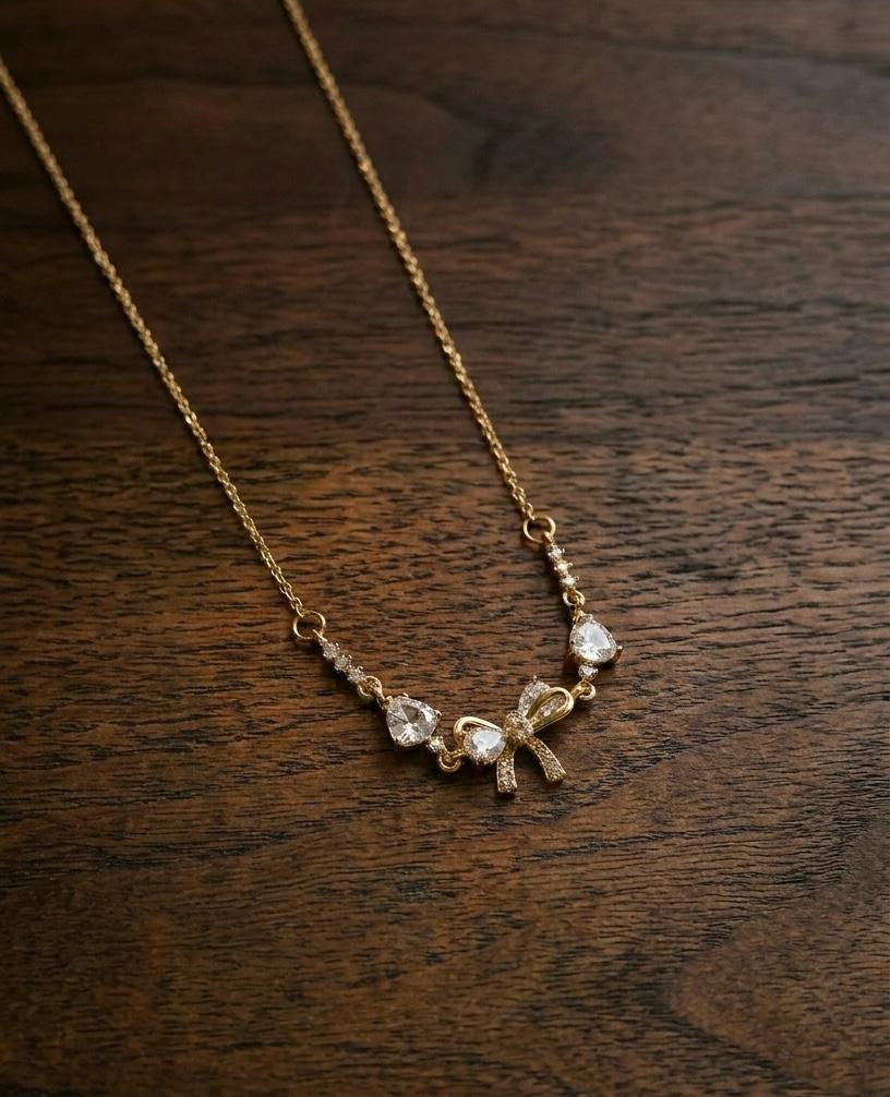 Dainty Ribbon Shine Necklace