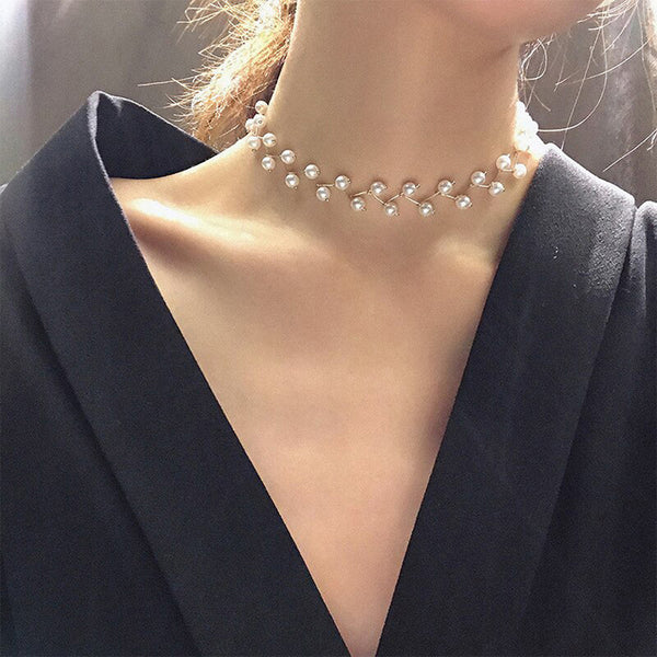 Pearl Studded Single Layer Necklace