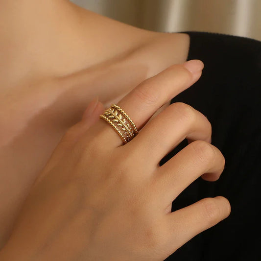 Contemporary Adjustable Ring