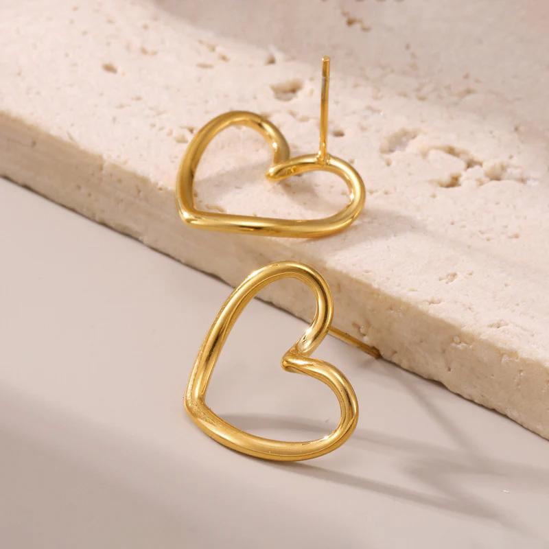 18K Gold Plated Anti Tarnish Stainless Steel Heart Themed Stud Earrings