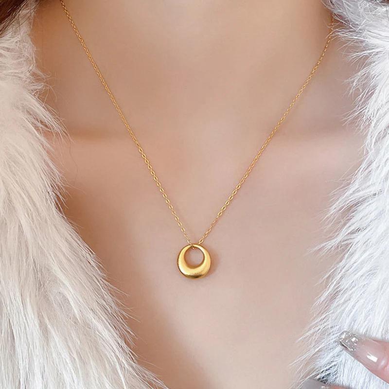 18K Gold Plated Stainless Steel Anti Tarnish Geometric Circle Pendant Necklace