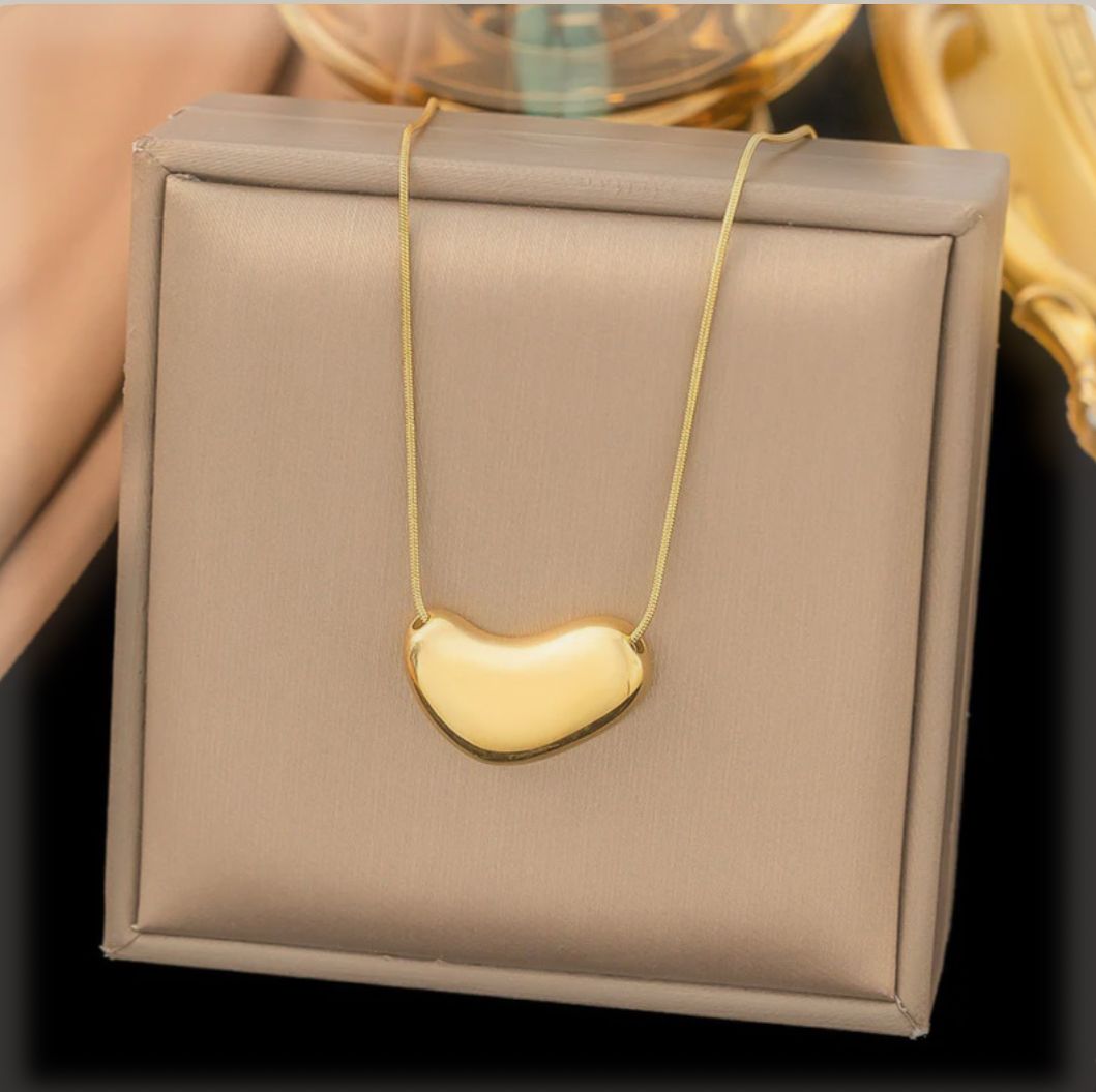 18K Gold Plated Stainless Steel Anti Tarnish Golden Bean Pendant Necklace