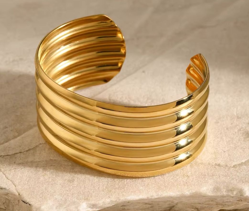 18K Gold Plated Ribra Luxe Cuff Bracelet
