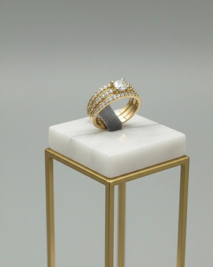 Royal Centre Stone Ring