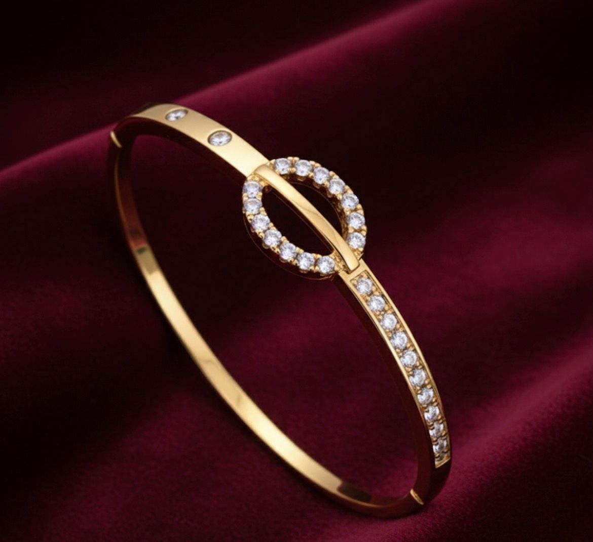 Oval Centre Bangle