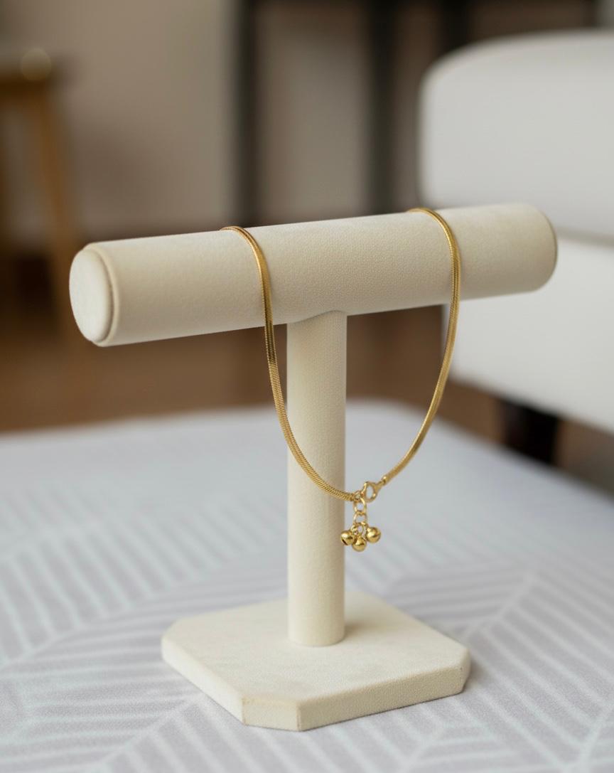 Sleek Gold Chain Anklet