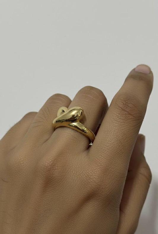 Golden Infinity Twist