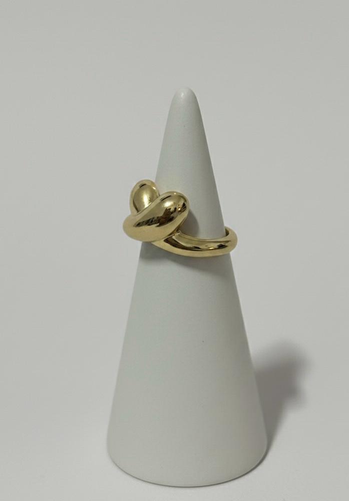 Golden Infinity Twist