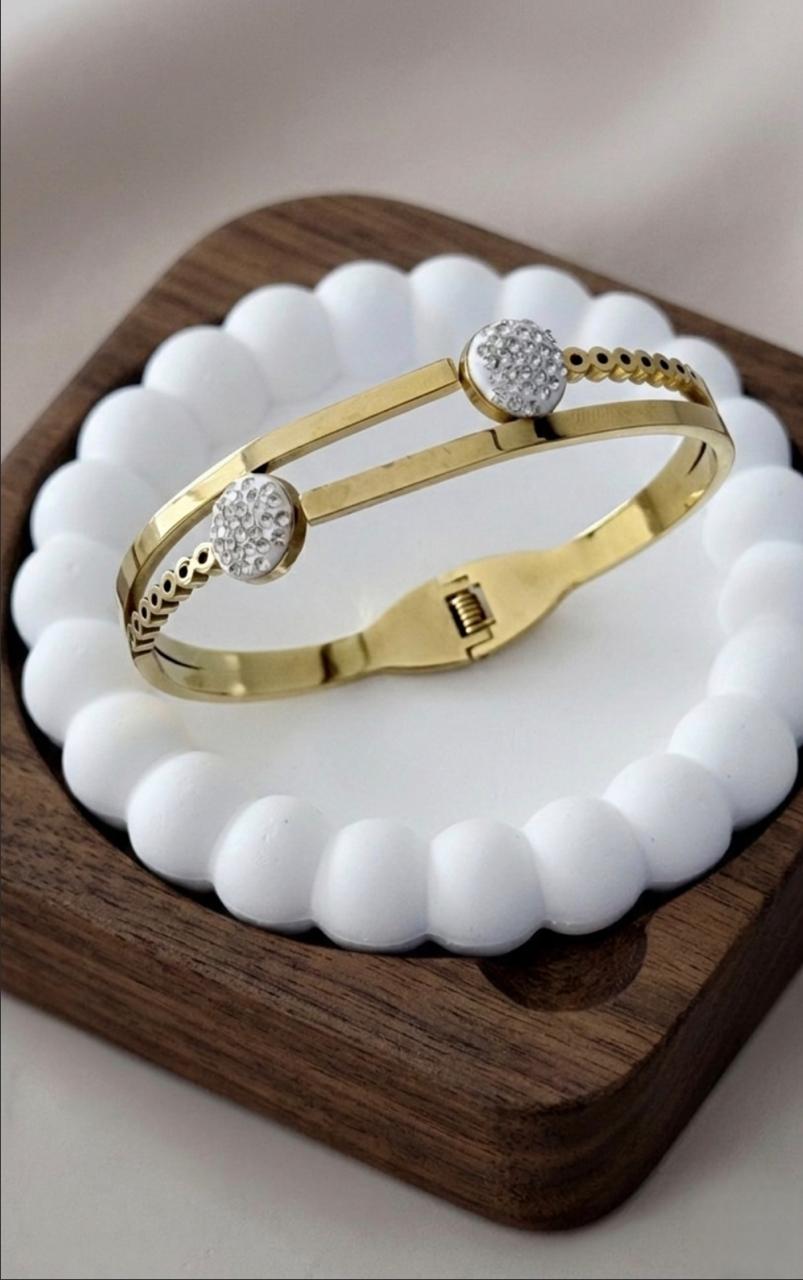 Golden Orbit Crystal Bangle (BUY 1 GET 1 FREE)