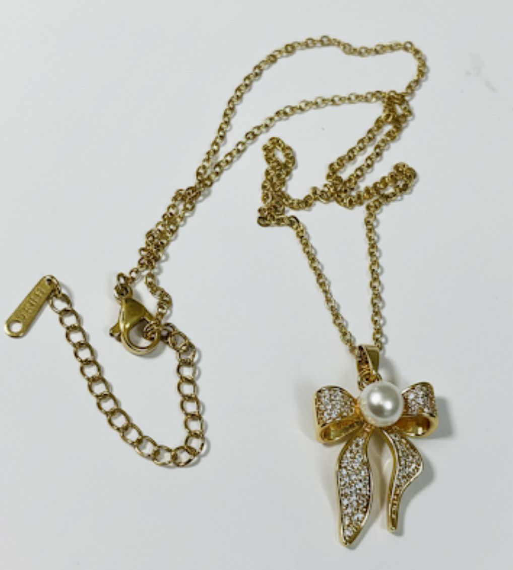 18 Karat Gold Plated Bow Knot Pendant with Pearl Drop