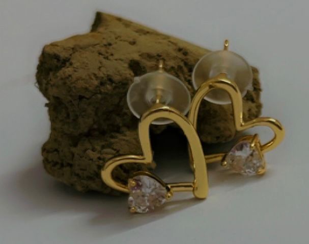 18 Karat Gold Plated Heart Charm Stud Earrings