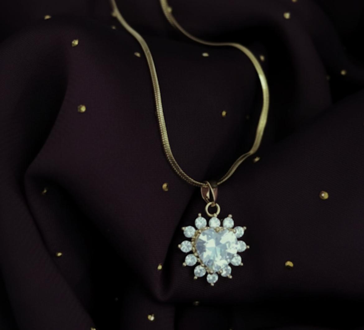 18 Karat Gold Plated Crystal Snowflake Pendant Necklace