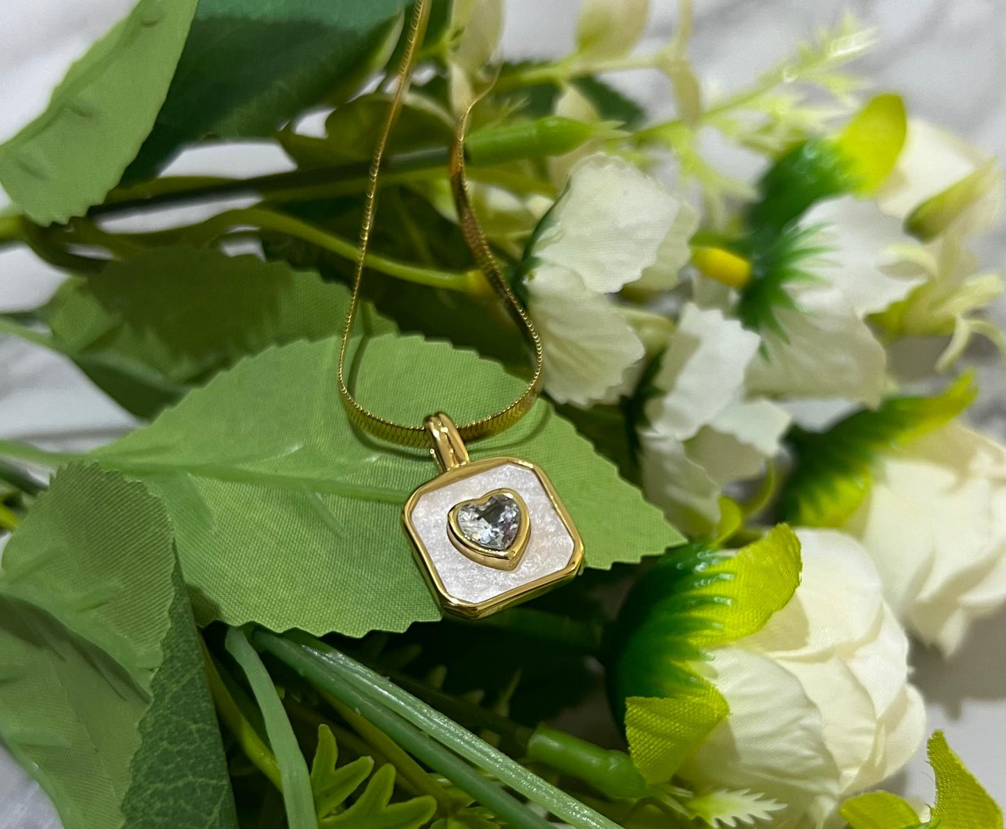 Mother-of-Pearl Heart Pendant Necklace