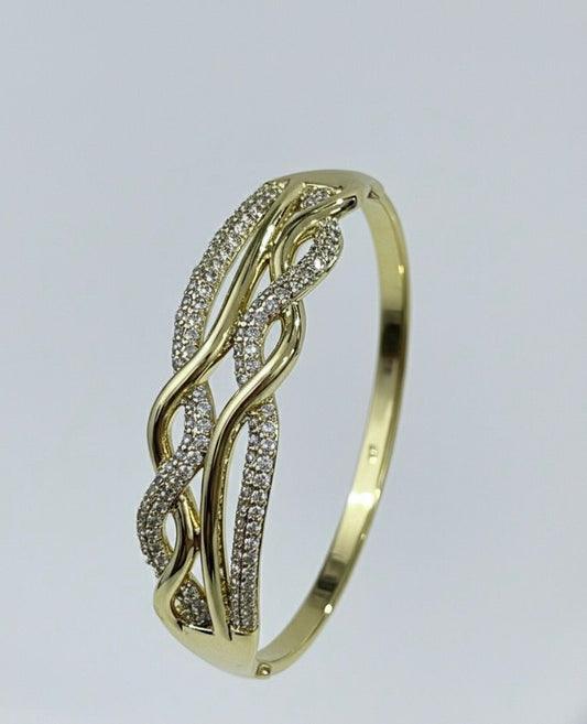 Pave Intertwined Knot Bangle