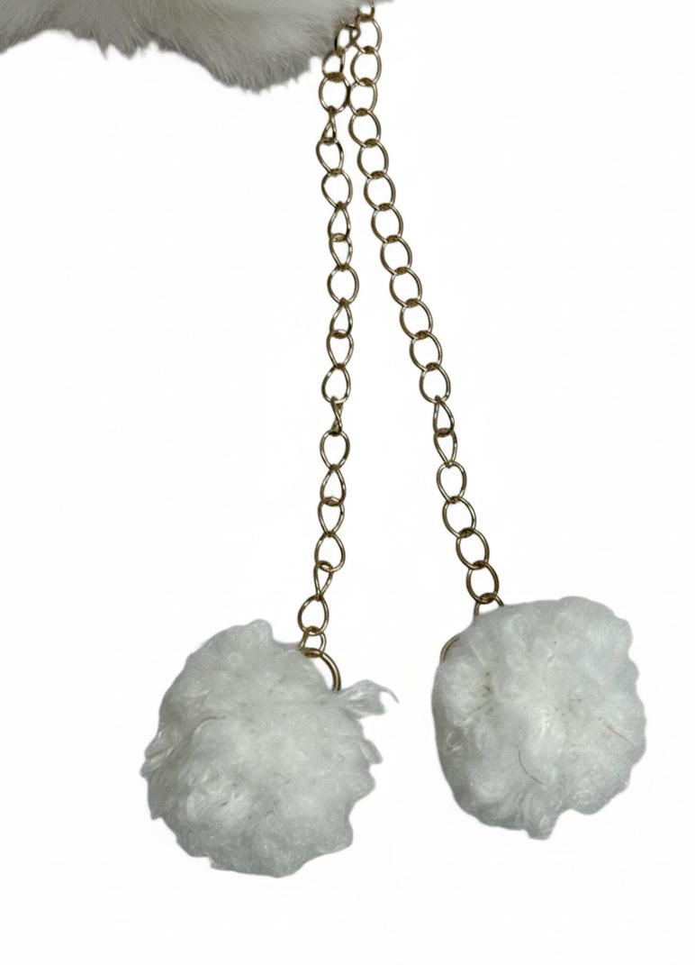 Furry Pom-Pom Hair Claw