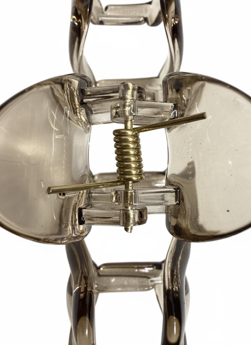 Glossy Wave Hair Claw