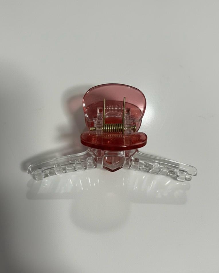 Crystal Gradient Claw