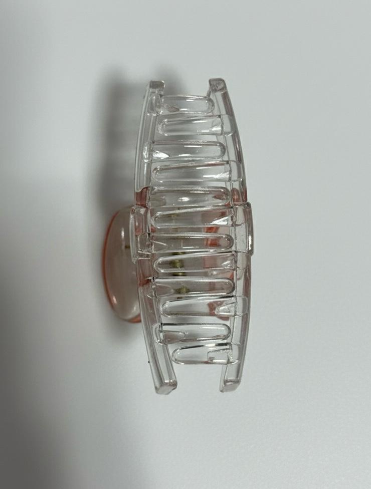 Crystal Gradient Claw