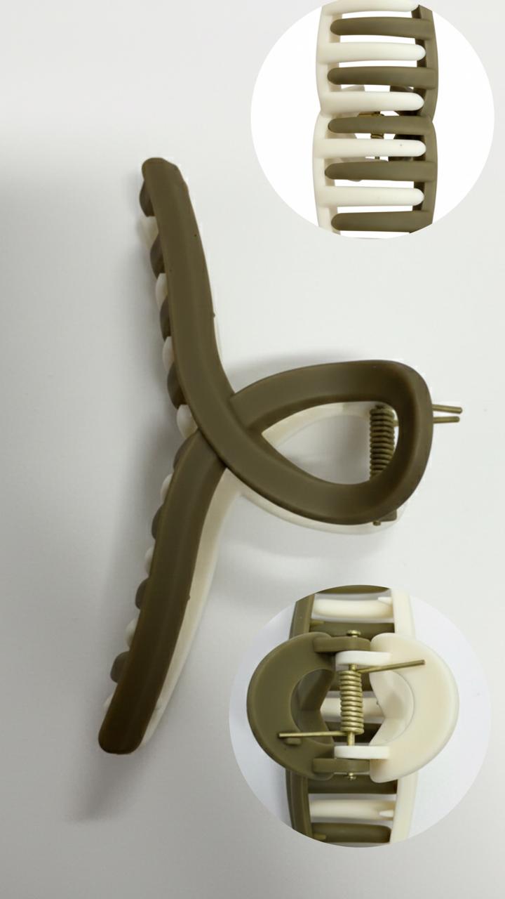 Matte Dual-Tone Hair Claw