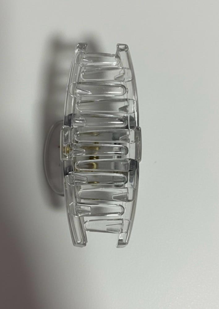 Crystal Gradient Claw