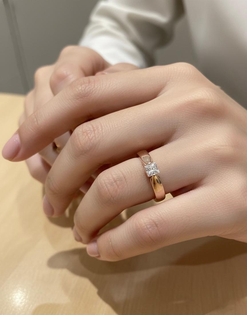 Classic Clear Stone Adjustable Ring