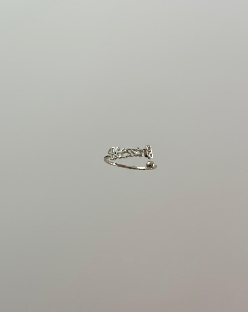 Script Adjustable Ring