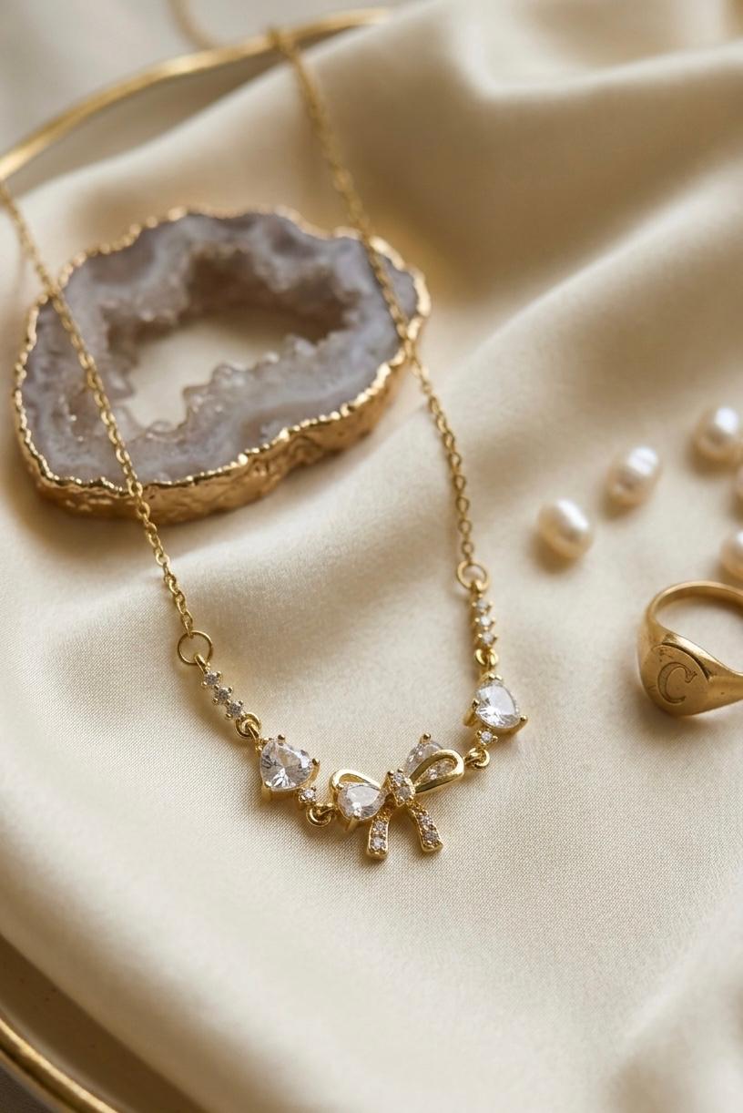 Dainty Ribbon Shine Necklace