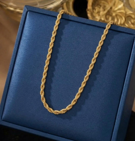 Twisted Chain Necklace