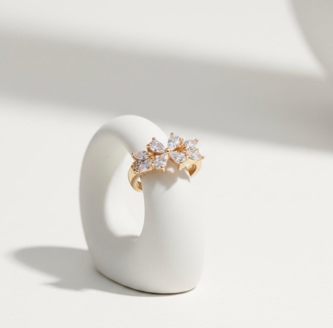 Blooming Crystal Flower Ring